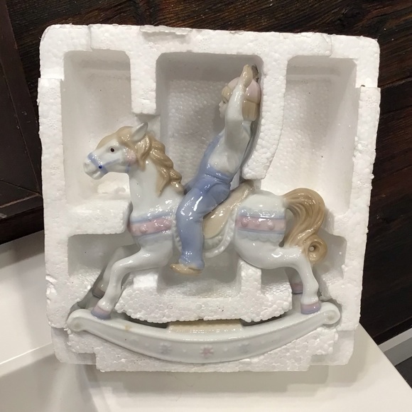 Paul Sebastian Porcelain Figurine Vintage 1991 Boy on Rocking Horse - Picture 10 of 11